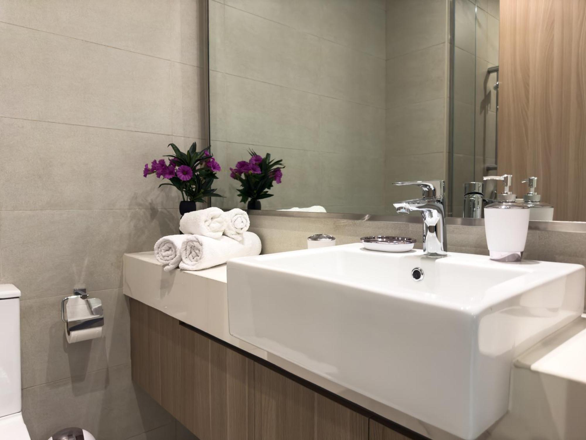 Apartment Furnished Azizi Riviera 3 *