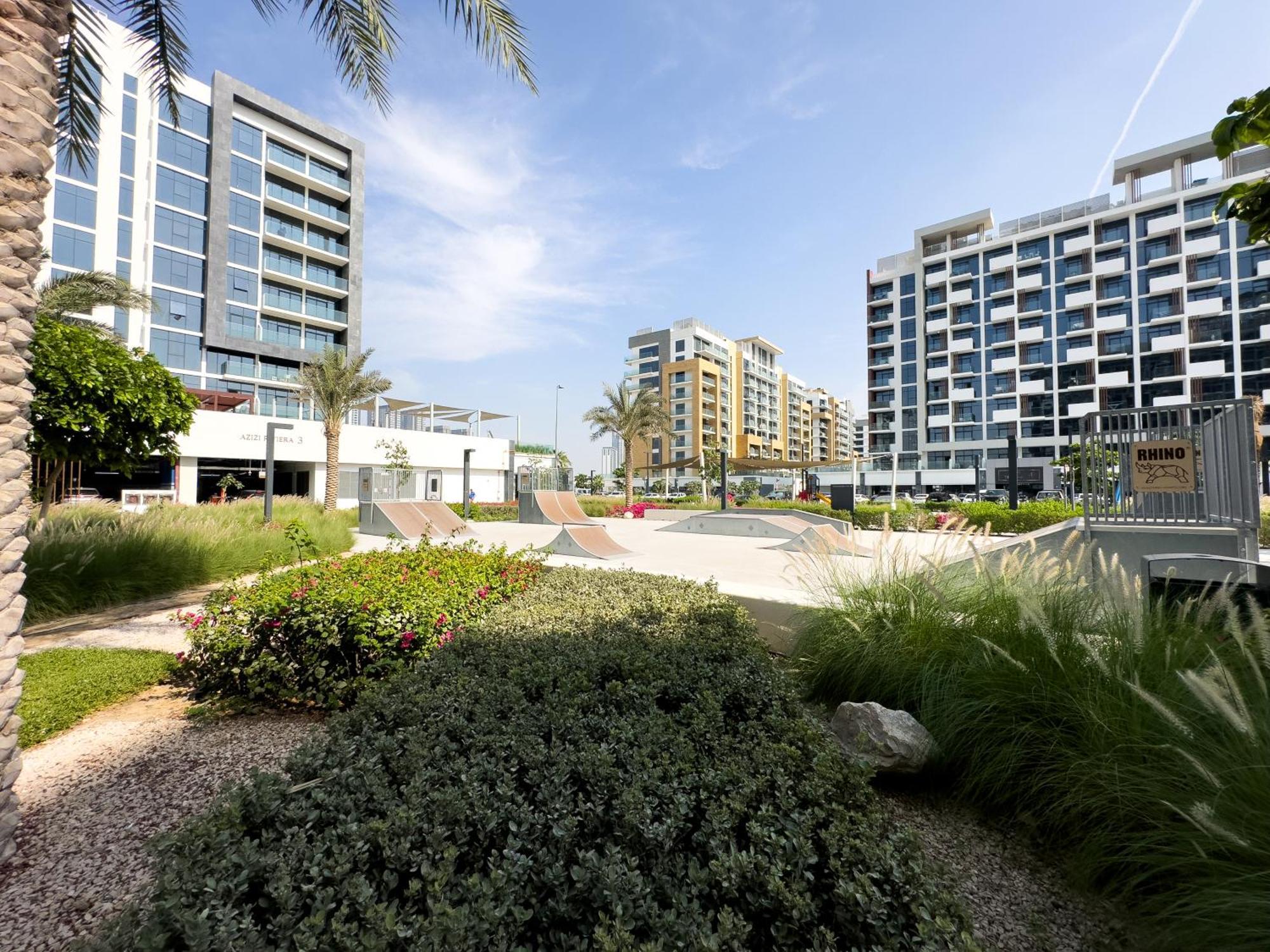 Apartment Furnished Azizi Riviera 3 *